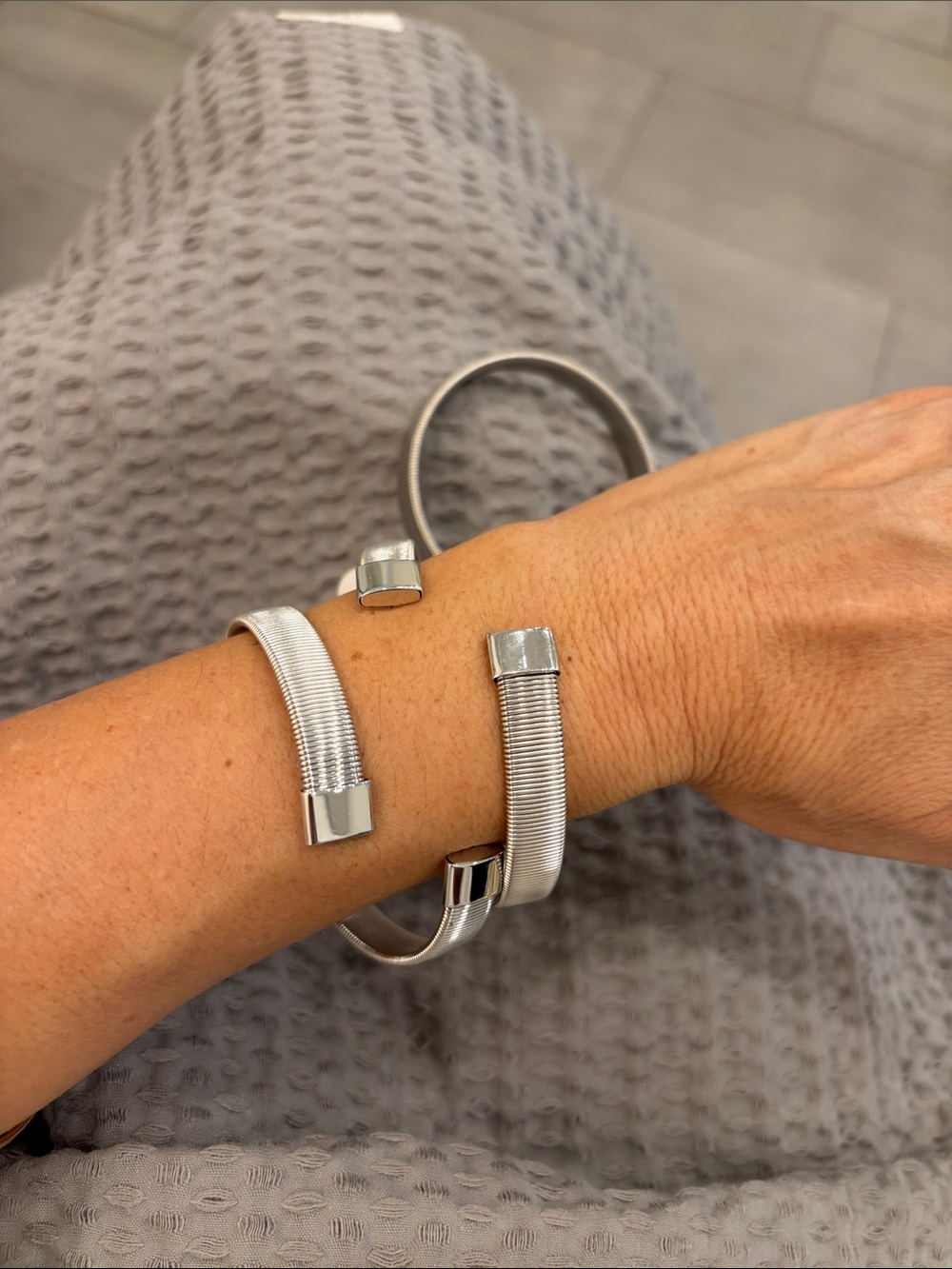 Polished Silver Open-Ended Cuff Bracelet - Timeless Women's Jewelry